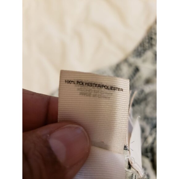 Rachel Roy, sleeveless, snakeskin print, hi-low top, blouse, size L - Picture 9 of 9